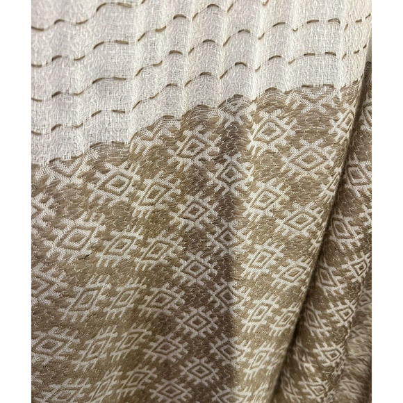 NWT Neiman Marcus One Size Long Scarf Wrap Soft 100% Rayon Beige & Tan NEW - Picture 2 of 7